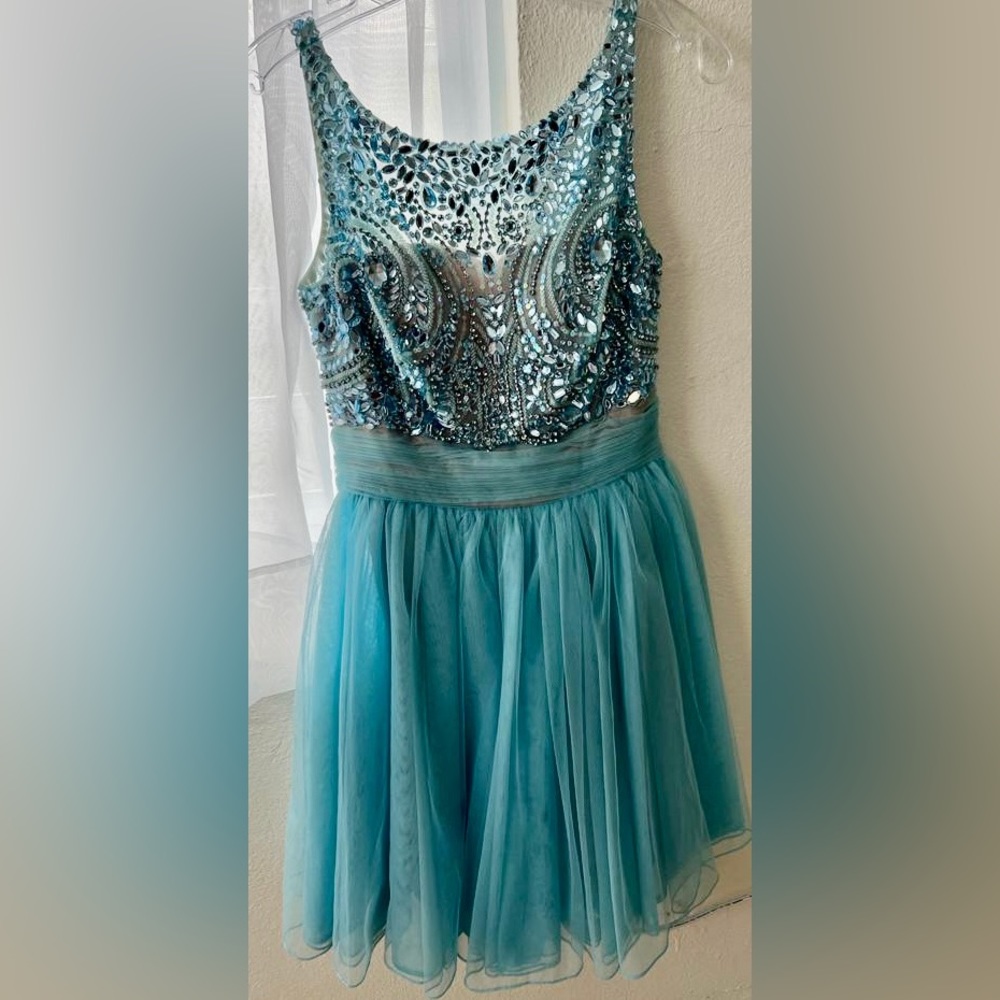 Beautiful Sherri Hill Short Dress